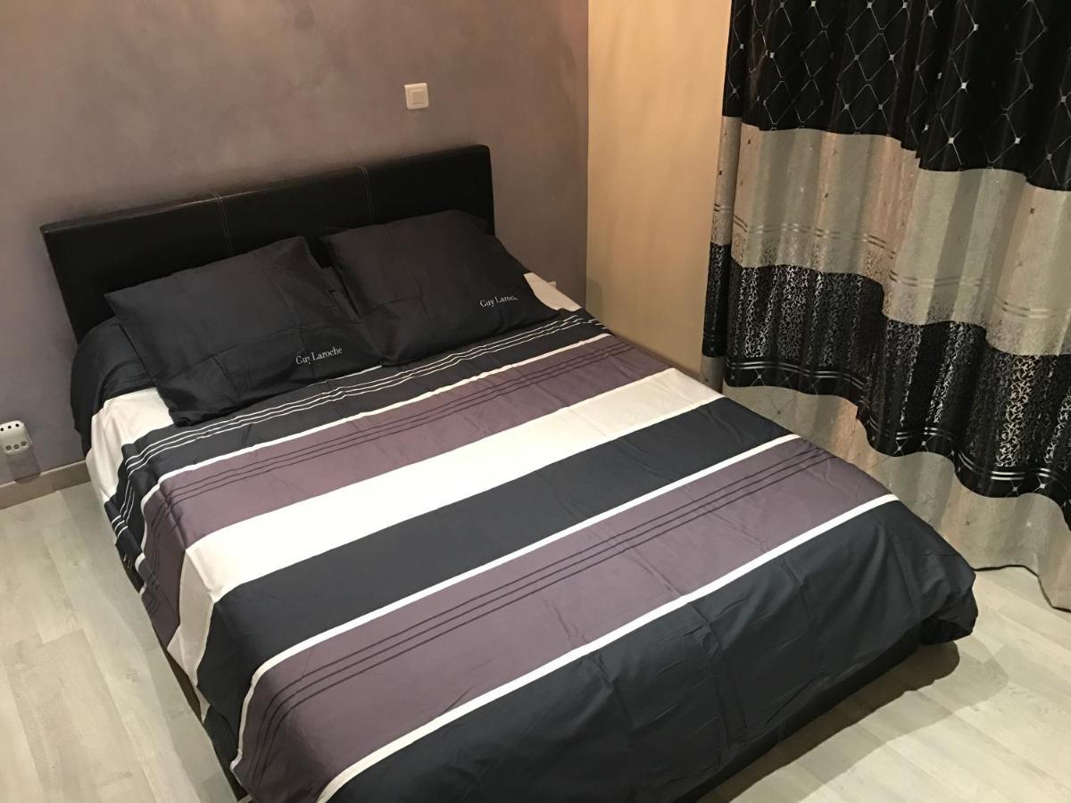 Apartamento Gheddachi Gentilly Exterior foto