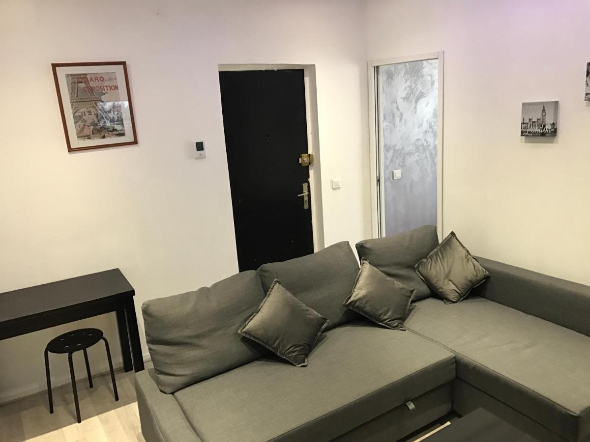 Apartamento Gheddachi Gentilly Exterior foto