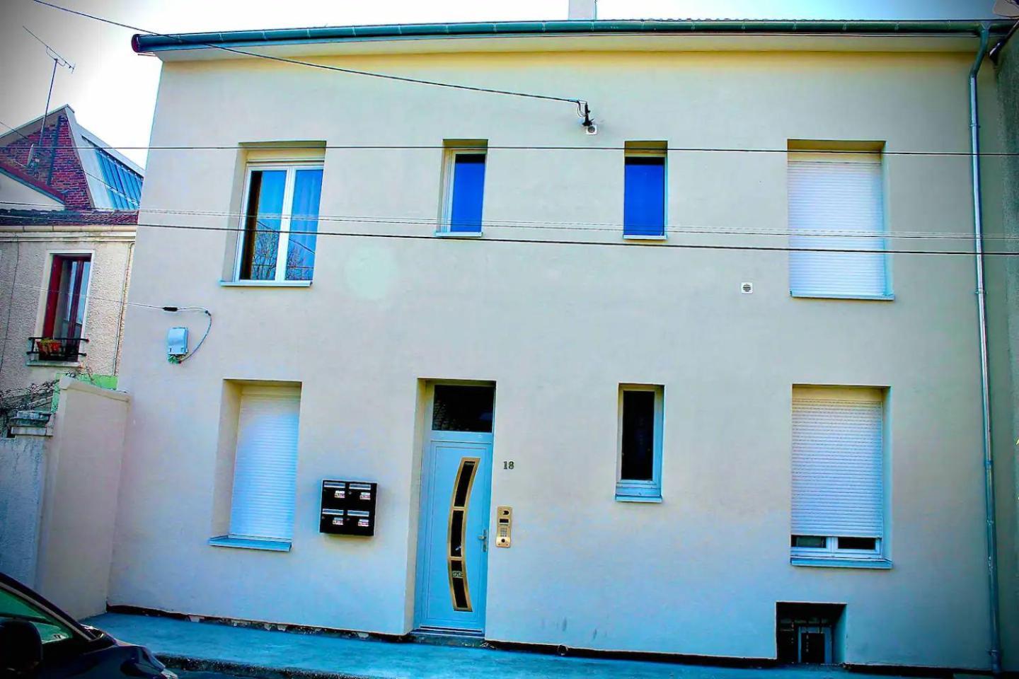 Apartamento Gheddachi Gentilly Exterior foto