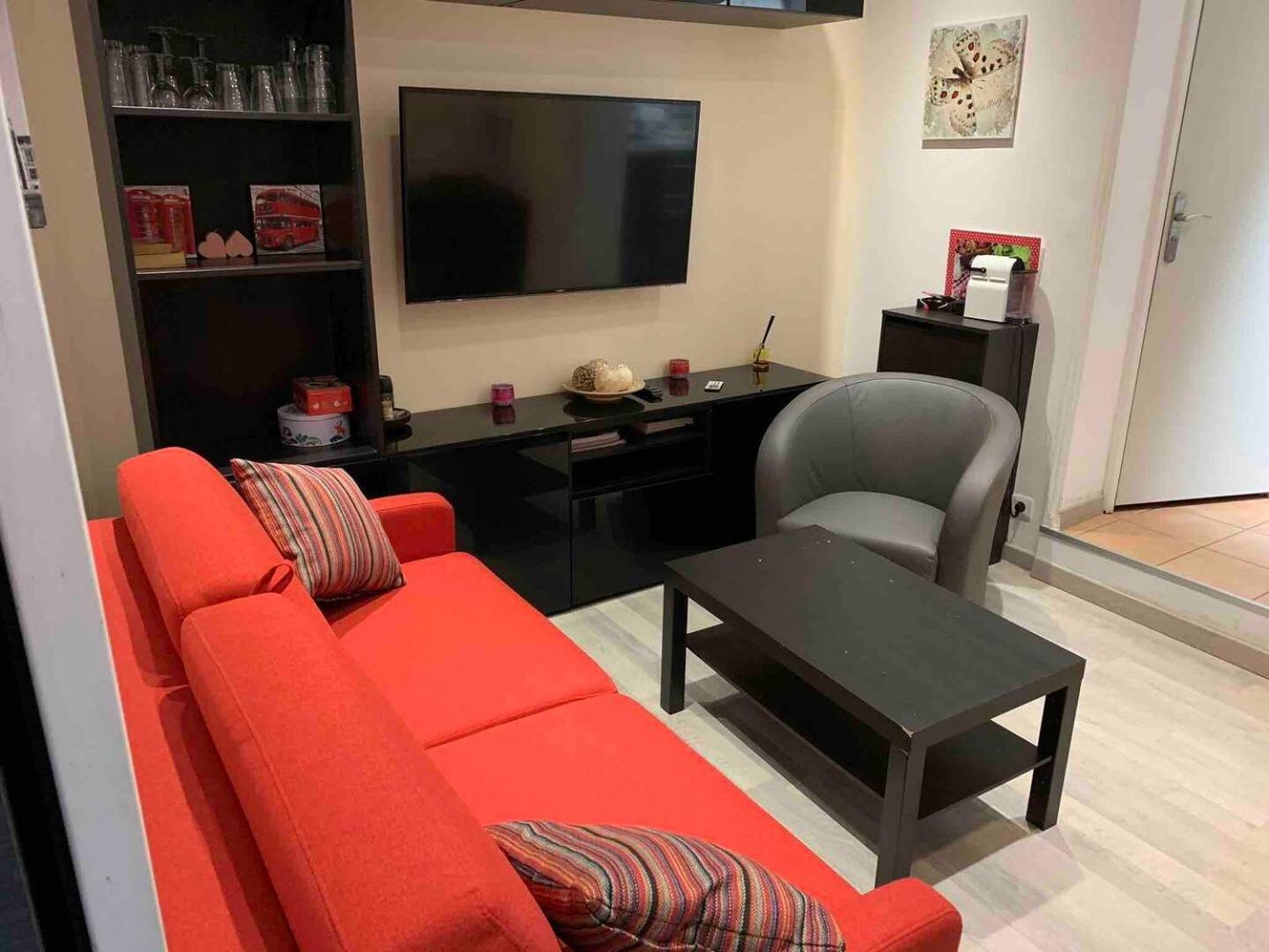 Apartamento Gheddachi Gentilly Exterior foto