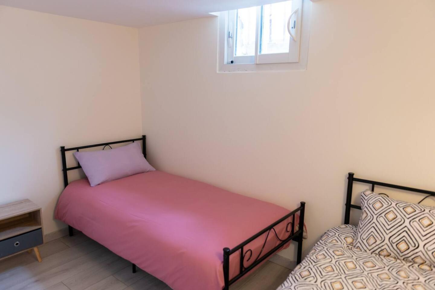 Apartamento Gheddachi Gentilly Exterior foto