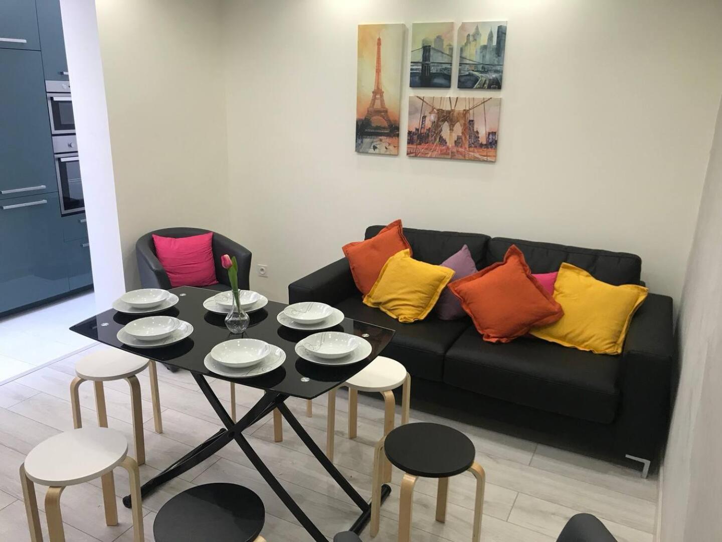 Apartamento Gheddachi Gentilly Exterior foto
