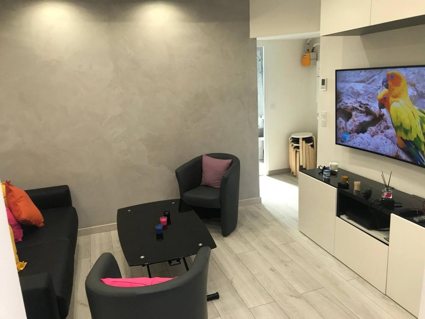 Apartamento Gheddachi Gentilly Exterior foto