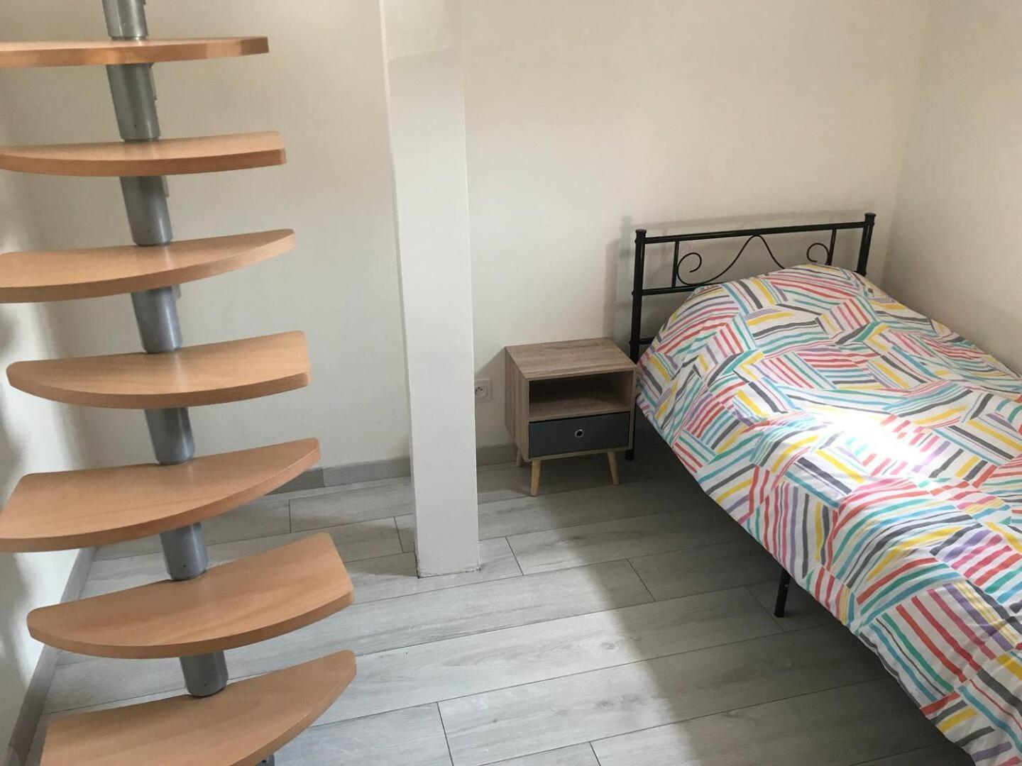Apartamento Gheddachi Gentilly Exterior foto